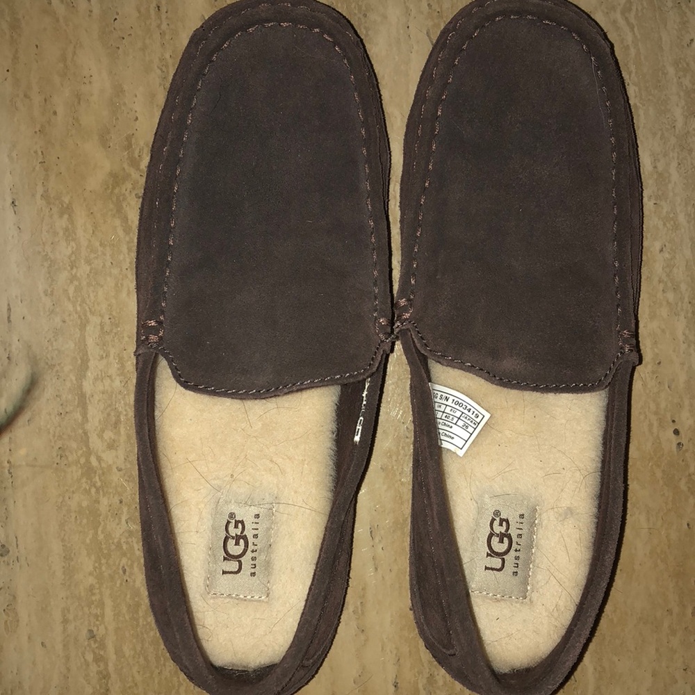 Ugg slip-on